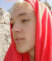 Blond Ilisha Bathing in the Sun 5e0e97269fd5c.jpg