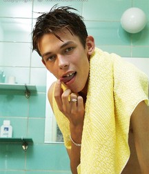 Gregory in Bath Gay Teen Porn 5e0e99c0bb5eb.jpg