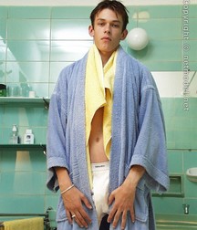 Gregory in Bath Gay Teen Porn 5e0e99c69805d.jpg