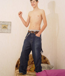 Bombastik Album 2 twink tube 5e0ea047434e2.jpg