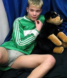 Serzhik & His Teddy 5e6aebda02b18.jpg