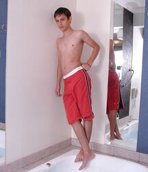 Benjamin in Bath Boys Porn 5eeabbfa5c33a.jpg