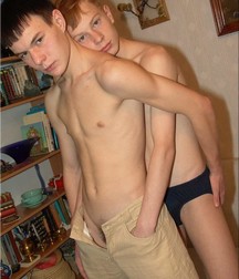 Russians boys 5a43a71274a91.jpg