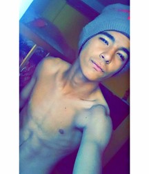 gay 59df21078a5fb.jpg