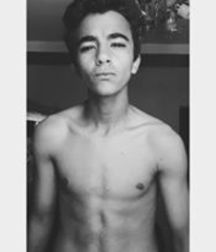 gay 59df21445d953.jpg