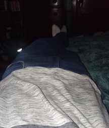 Sagging 5cec7ad8ce7fe.jpg