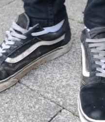 black and white shoes 5ceccdf649a56.jpg