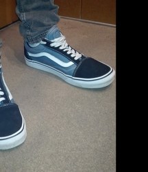 black and white shoes 5ceccdf784f94.jpg