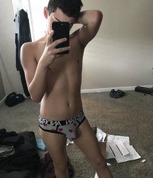gay amateur  5a6fb3c807253.jpg