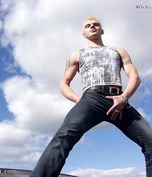Bad Boy Cody N 5da4df5018c0c.jpg