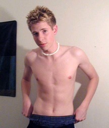 Elijah Evans Superstar1 5dc9ff68b8792.jpg