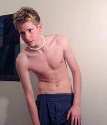 Elijah Evans Superstar1 5dc9ff6c76a69.jpg