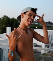 KissMe's BoysBods 5a6ebccaa27f2.jpg