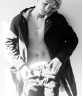 KissMe's Poses 5a6f7bb10e302.jpg