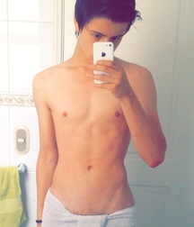 KissMe's Bods5 5a795841d2ae2.jpg
