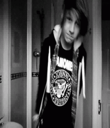 KissMe's BoyMix2006 5a7f713cc26b7.gif