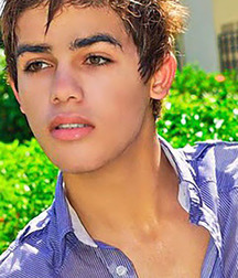KissMe's PrettiestPt1 5a810e143a3a9.jpg