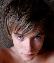 KissMe's BoyFaces345 5a83cfdc63748.jpg