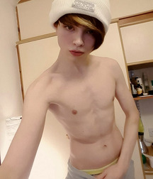 KissMe's AdorableFems 5a87e09bb7cce.jpg