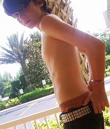 KissMe's ToplessBoys 5a94fedd512c5.jpg