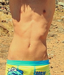 KissMe's ToplessBoys 5a94fee0b14b5.jpg