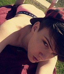 KissMe's ToplessBoys 5a94feea9d7a7.jpg