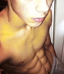 KissMe's ToplessBoys 5a94feee1ac4b.jpg