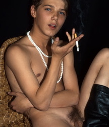 KissMe's Bods904 5a95064f3331f.jpg
