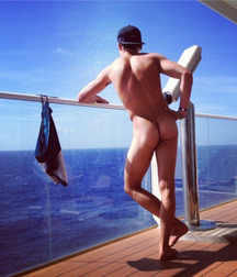Naked Loneliness 5a0377e92564a.jpg