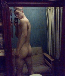 Bum selfies  5a111f3086a1c.jpg
