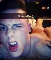 Bum selfies  5a111f4ac27f7.jpg