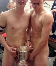 Fit lads fit asses  5a4f0a37b74e7.jpg