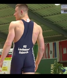 Buff wrestlers  5ad03b948b69a.jpg