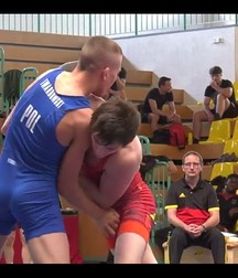 Buff wrestlers  5ad03bb470336.jpg