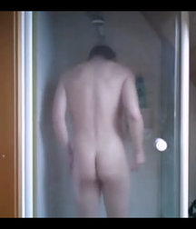 Lockers and showers  5b1380bb9d12c.png