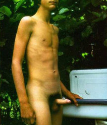 Boiz 08 5a1013d51e4af.jpg