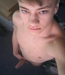 Joe Boy 5de73119c548f.jpg