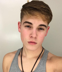 Hot Idols: Ricardo Hurtado 5d9422e18ac9d.jpg
