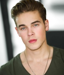 Hot Idols: Ricardo Hurtado 5d9422fbf0ba8.jpg