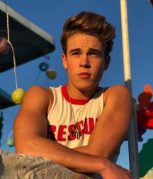 Hot Idols: Ricardo Hurtado 5d9423039b045.jpg