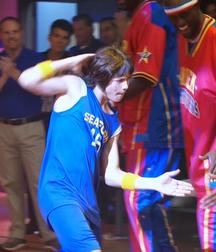 Hot Idols: Leo Howard 5d942af19b51b.jpg