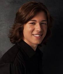 Hot Idols: Leo Howard 5d942b12bc985.jpg