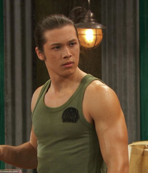 Hot Idols: Leo Howard 5d942b1fc51e4.jpg