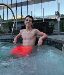 Hot Idols: Ethan Wacker 5d943aef3e275.jpg