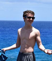 Hot Idols: Ethan Wacker 5d943b0ee8d55.jpg