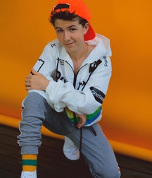 Hot Idols: Ethan Wacker 5d943b12285c2.jpg