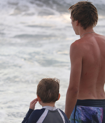 Hot Idols: Jacob Bertrand 5d94c851ac707.jpg