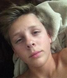 Hot Idols: Jacob Bertrand 5d94c8b6899bf.jpg