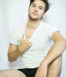 Hot Idols: Devon Werkheiser 5d9568b70fc95.jpg