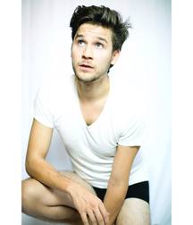 Hot Idols: Devon Werkheiser 5d9568ce8bbcd.jpg